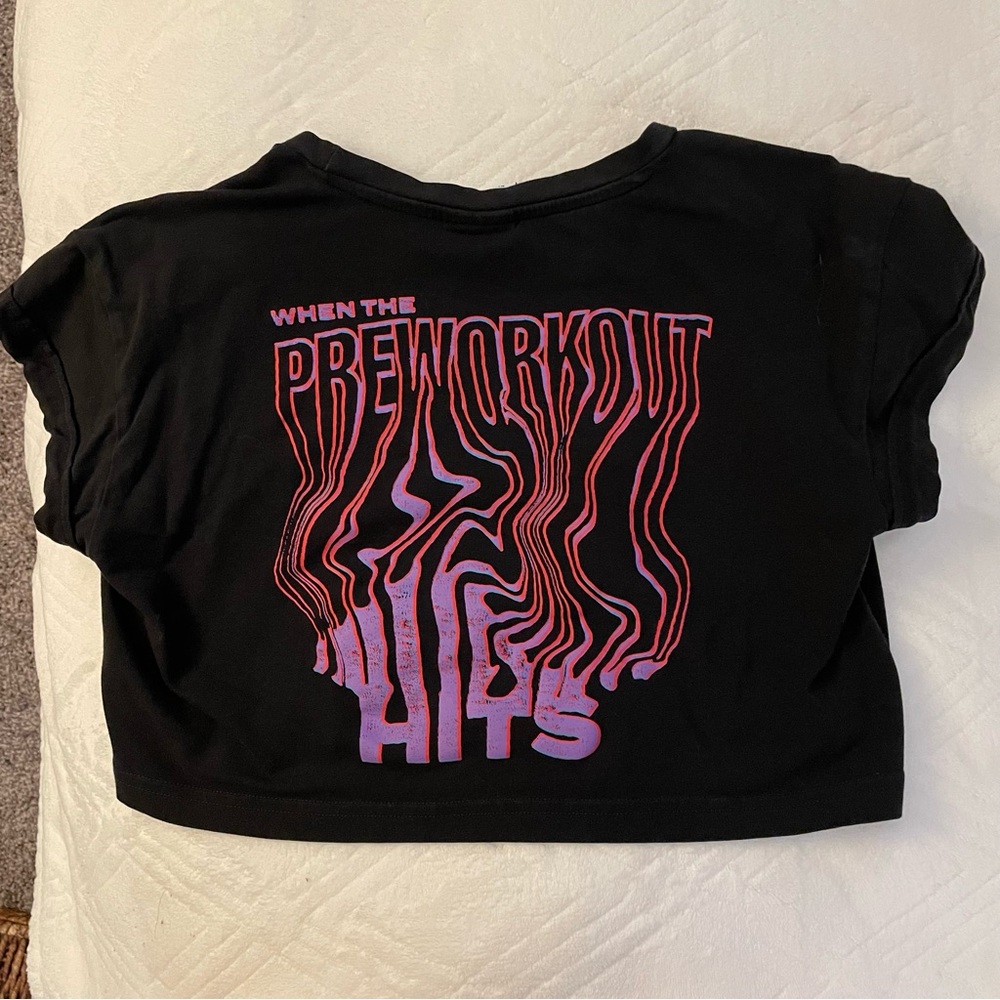 GYMSHARK “When the preworkout hits” cropped T-shirt